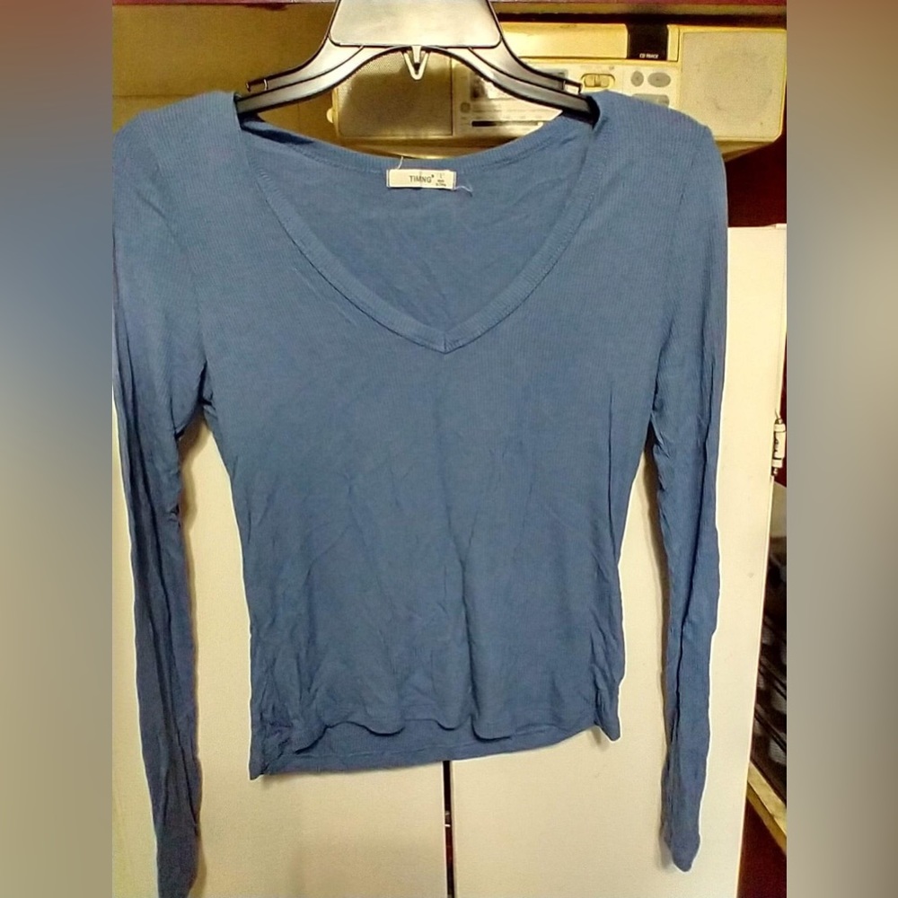 timing blue long sleeve shirt size L